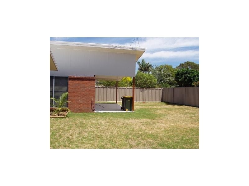 18 Orchid Drive, Moore Park Beach QLD 4670