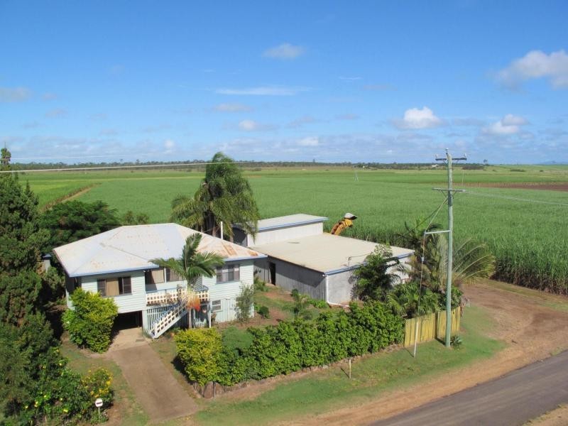 69 Lindemans Road, Moore Park Beach QLD 4670