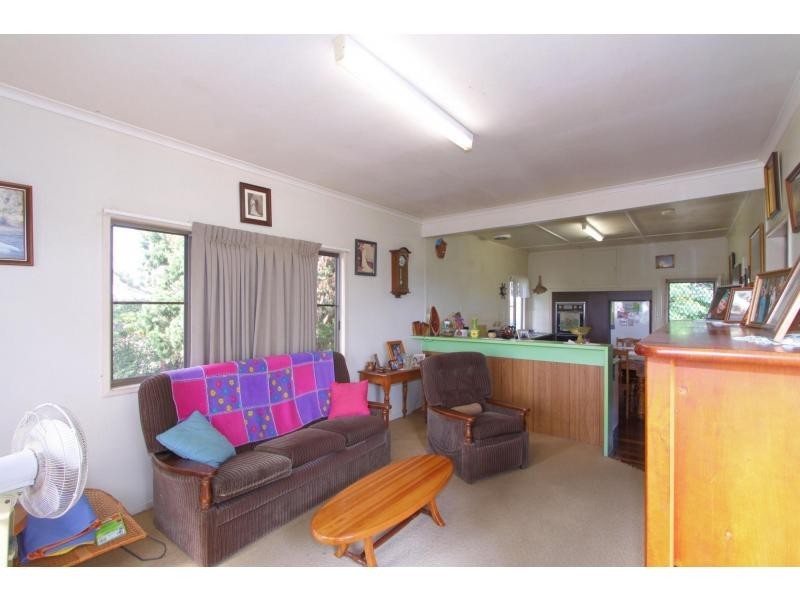 69 Lindemans Road, Moore Park Beach QLD 4670