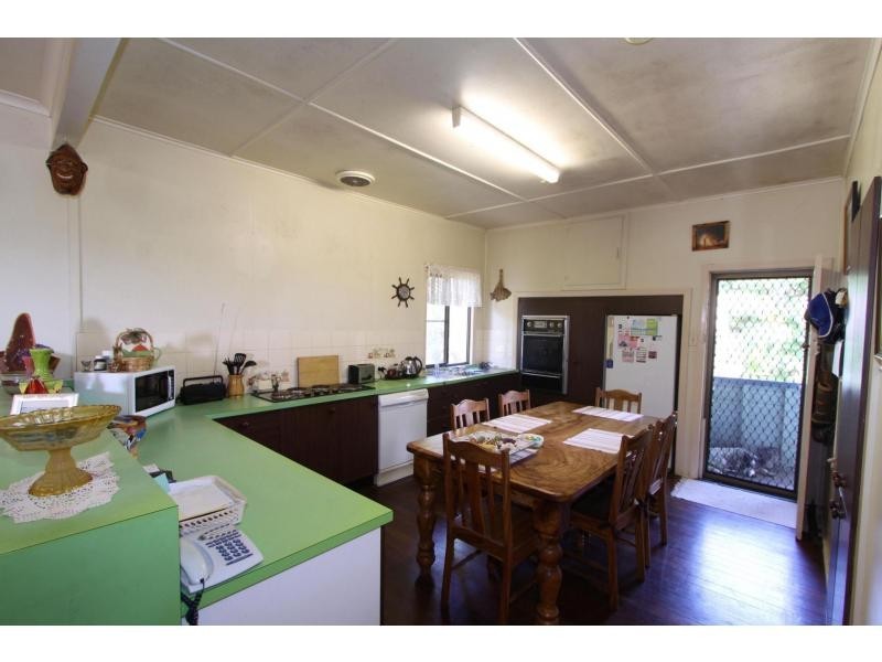 69 Lindemans Road, Moore Park Beach QLD 4670