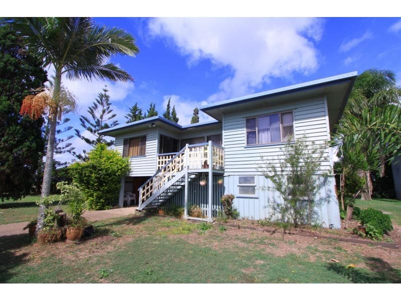 69 Lindemans Road, Moore Park Beach QLD 4670