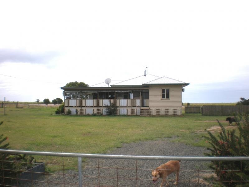402 Booyan Road, Moore Park Beach QLD 4670