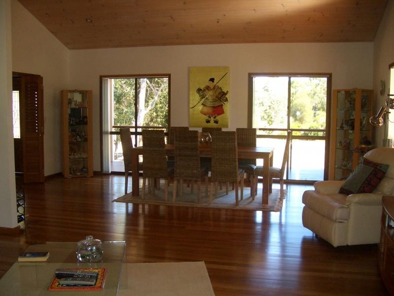 18 Kingfisher Crescent, Moore Park Beach QLD 4670