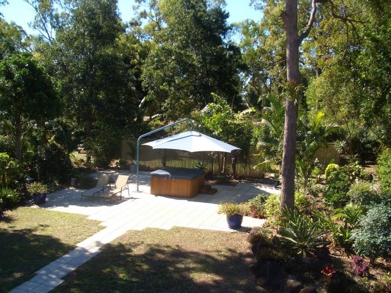 18 Kingfisher Crescent, Moore Park Beach QLD 4670