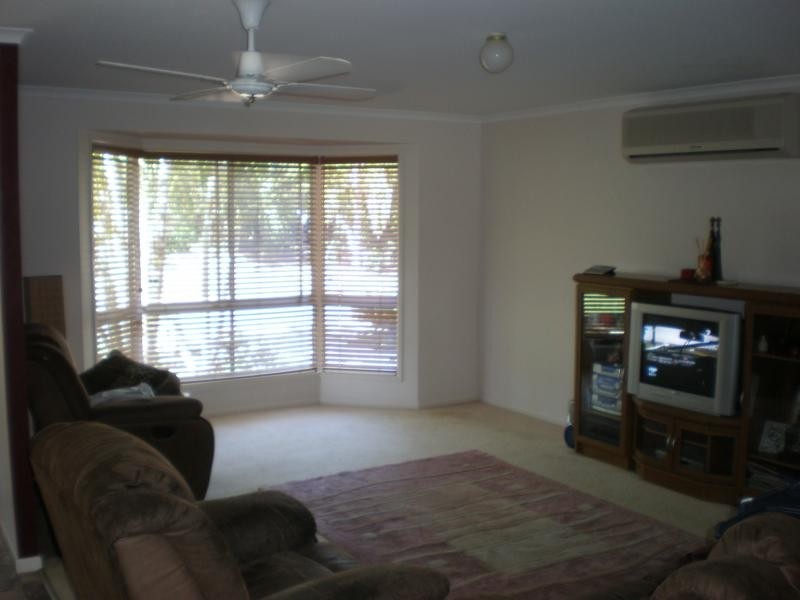 2 Albatross Court, Moore Park Beach QLD 4670