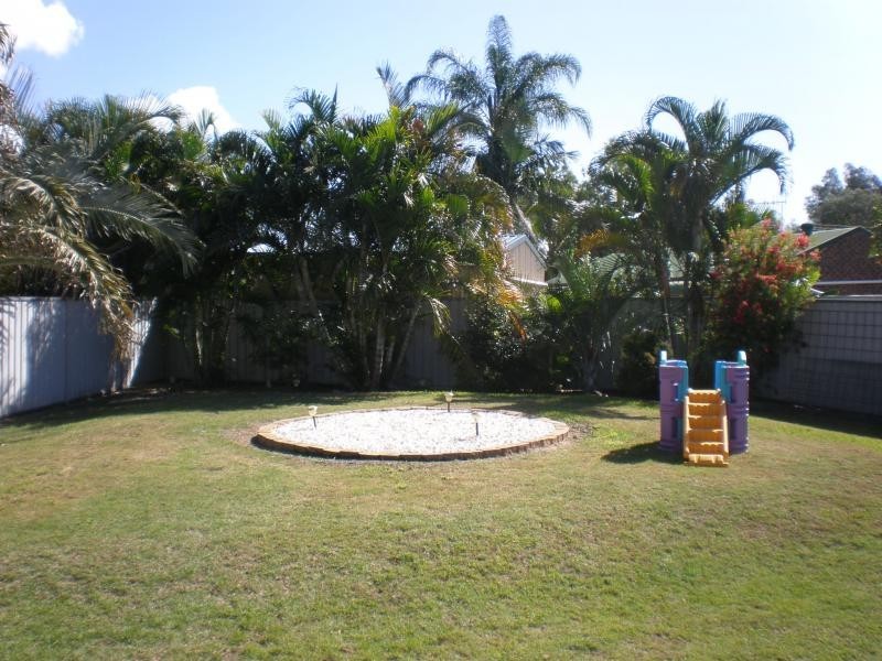 2 Albatross Court, Moore Park Beach QLD 4670