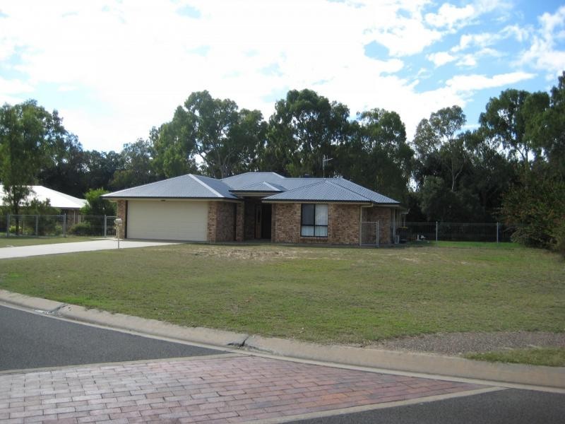 19 Egret Lane, Moore Park Beach QLD 4670