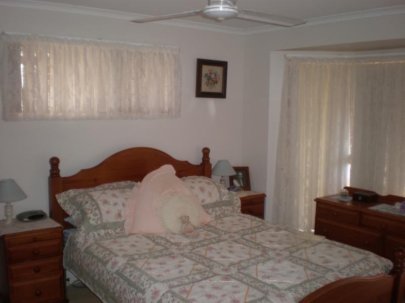 25 Acacia Street, Moore Park Beach QLD 4670