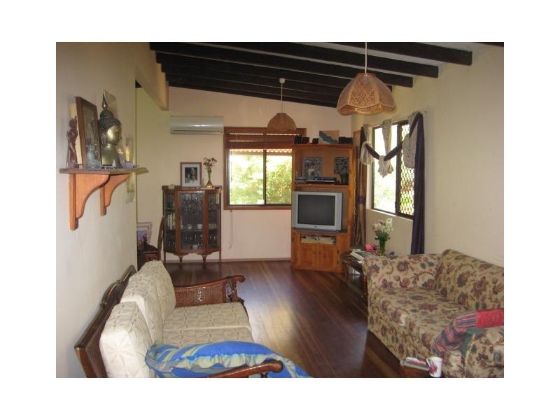 38 Lagoon Drive, Moore Park Beach QLD 4670