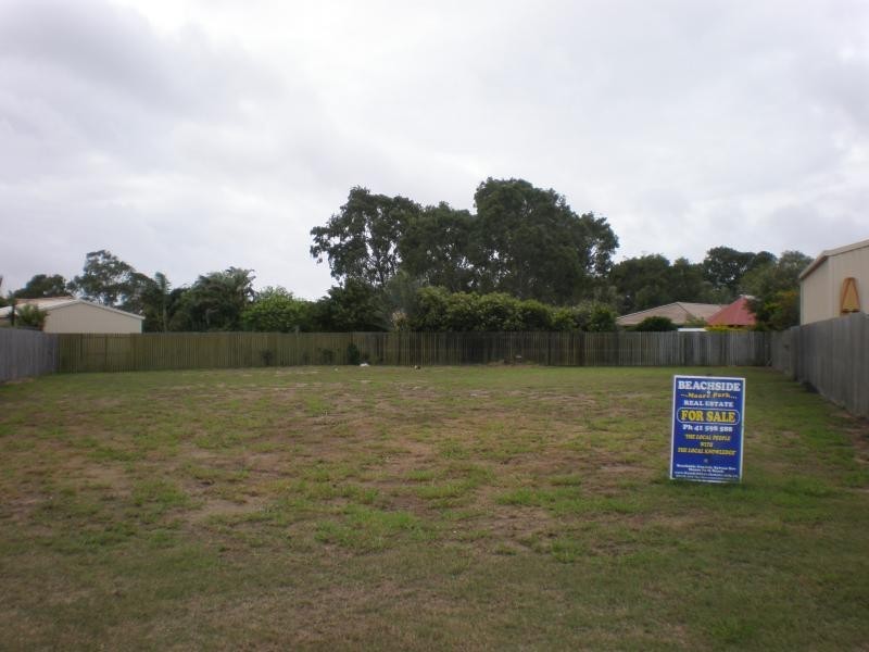 3 Willow Court, Moore Park Beach QLD 4670