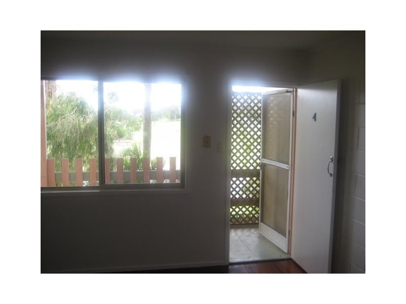 4/39 Club Avenue, Moore Park Beach QLD 4670