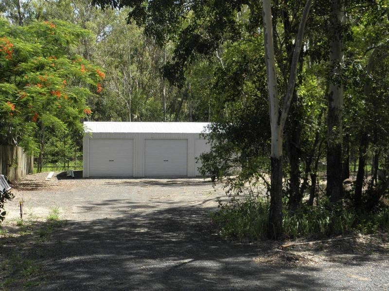 2 Kentia Avenue, Moore Park Beach QLD 4670