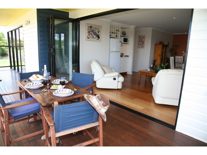 3 Palm Court, Moore Park Beach QLD 4670