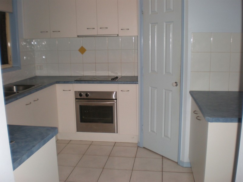 7 Kentia Avenue, Moore Park Beach QLD 4670