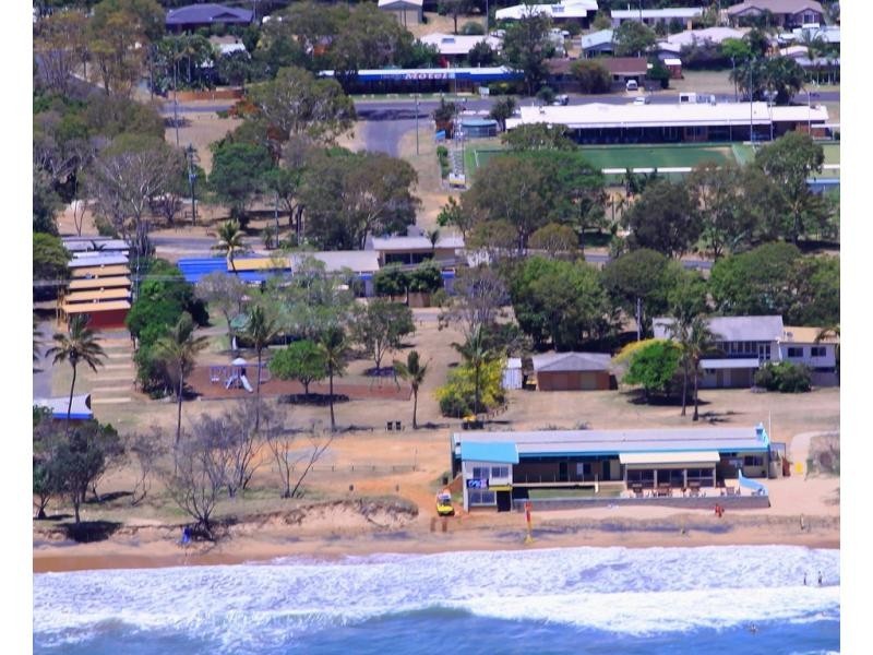 27 Club Avenue, Moore Park Beach QLD 4670