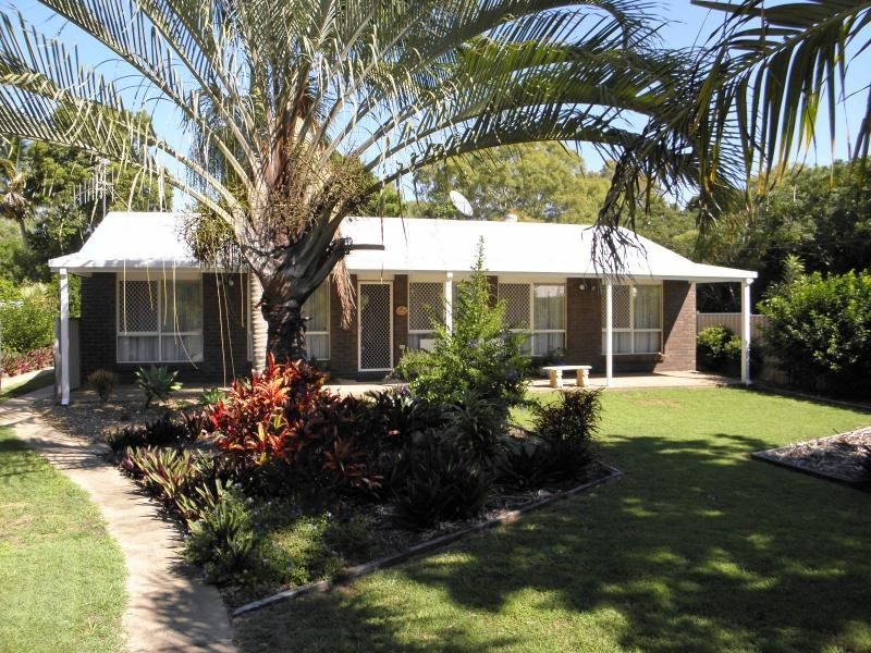 18 Moore Park Road, Moore Park Beach QLD 4670