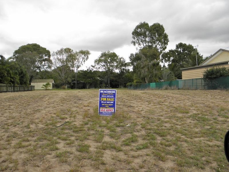 7 Acacia Street, Moore Park Beach QLD 4670