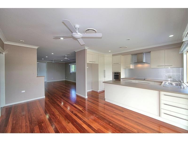 8 Elfin Court, Moore Park Beach QLD 4670