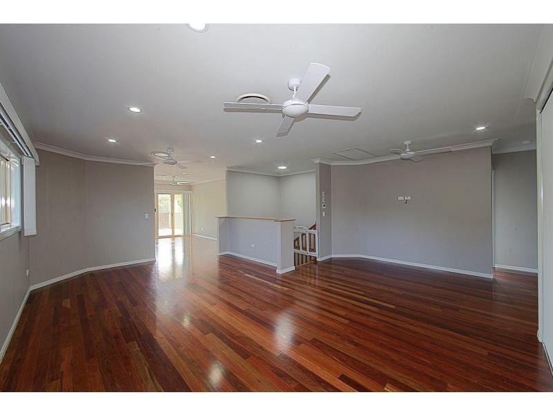 8 Elfin Court, Moore Park Beach QLD 4670