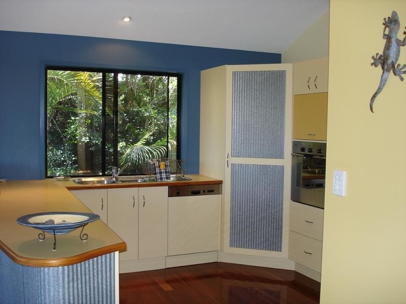3 Ocean Court, Moore Park Beach QLD 4670