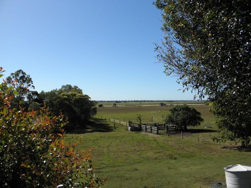 166 Booyan Road, Moore Park Beach QLD 4670