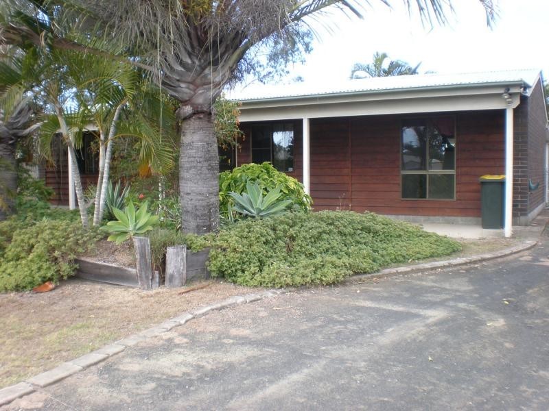 Moore Park Beach QLD 4670