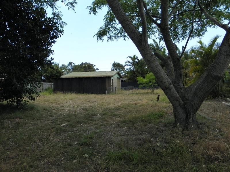 6 Palm Court, Moore Park Beach QLD 4670