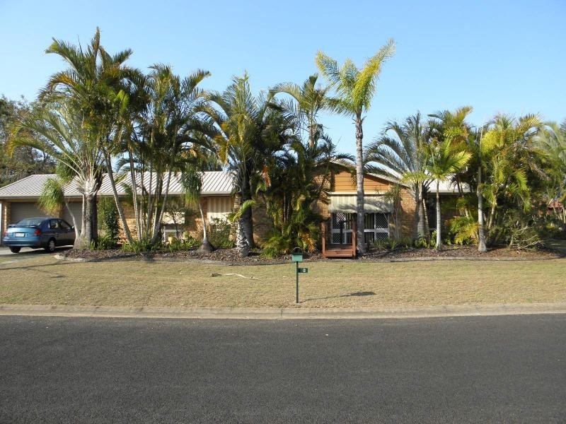 10 Oak Street, Moore Park Beach QLD 4670