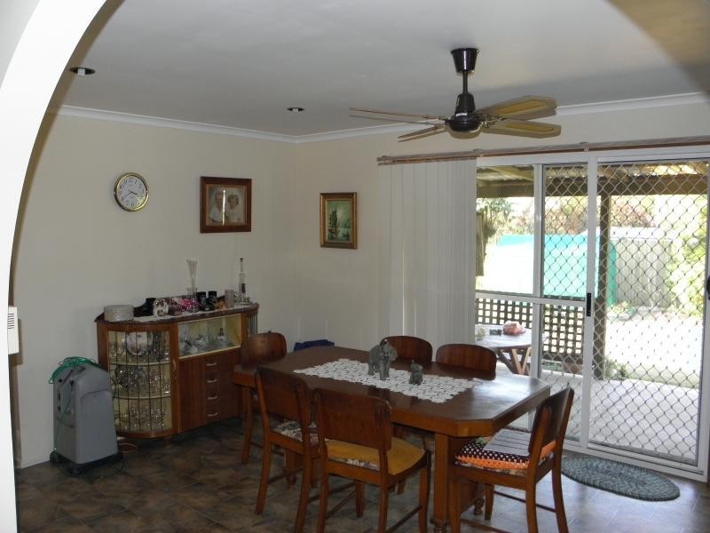 10 Oak Street, Moore Park Beach QLD 4670