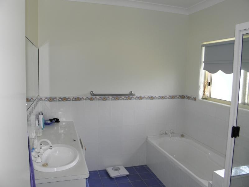 415 Moore Park Road, Moore Park Beach QLD 4670