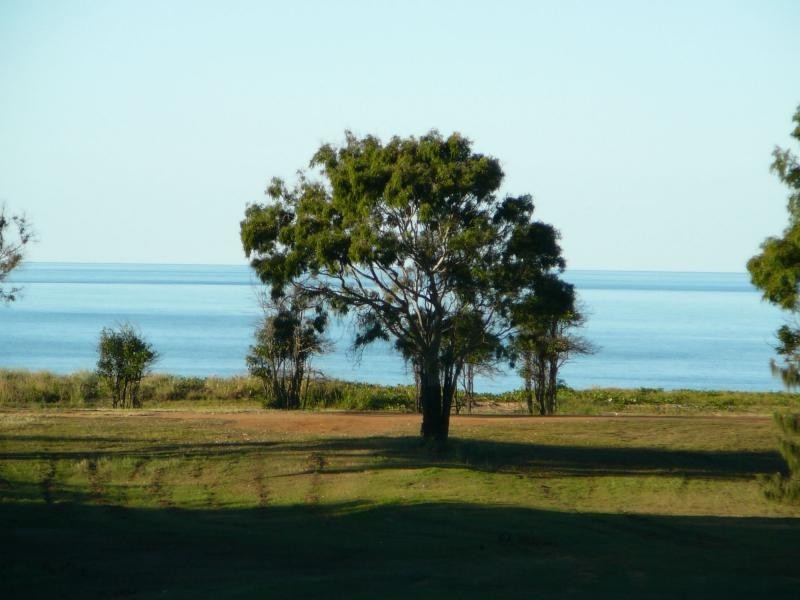 Moore Park Beach QLD 4670