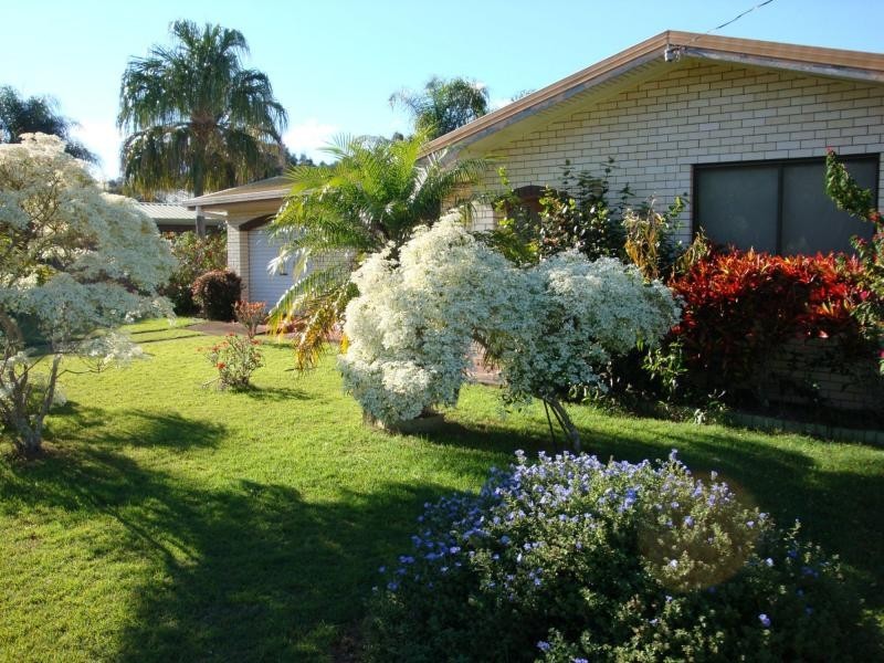 Moore Park Beach QLD 4670