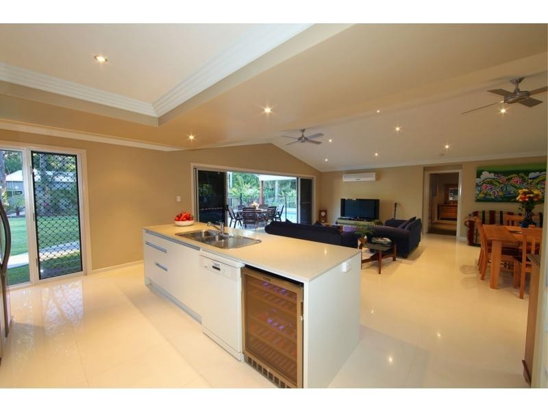 127 Sylvan Drive, Moore Park Beach, Moore Park Beach QLD 4670