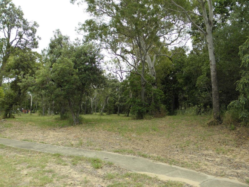 7 Crown Court, Moore Park Beach QLD 4670