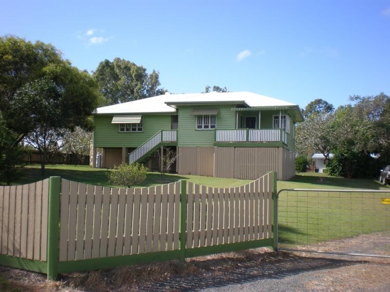 203 Moore Park Road, Moore Park Beach QLD 4670