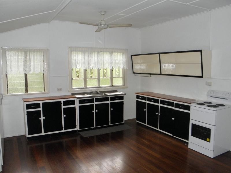 203 Moore Park Road, Moore Park Beach QLD 4670