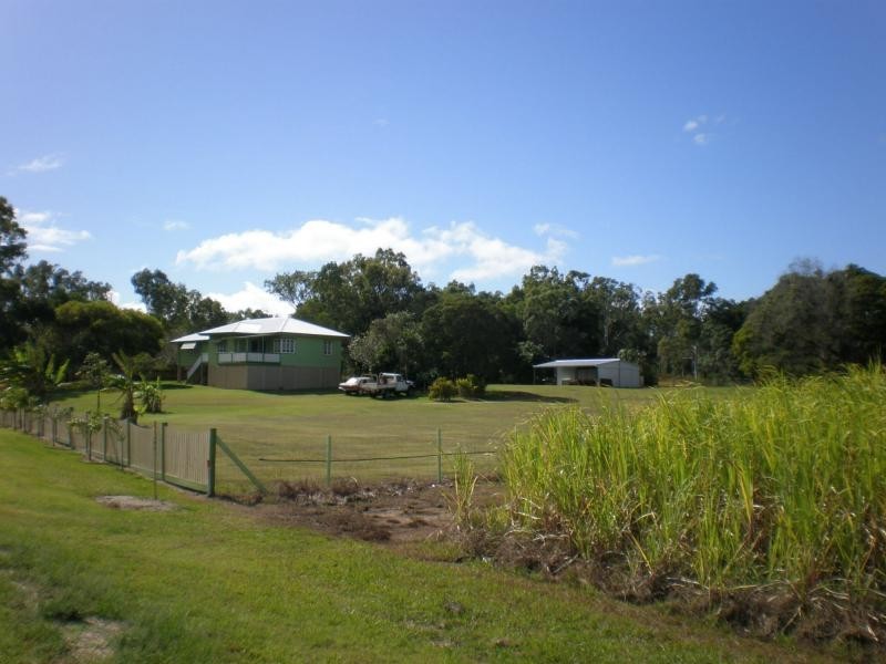 203 Moore Park Road, Moore Park Beach QLD 4670