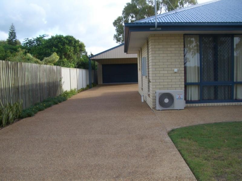 8 Kindt Street, Moore Park Beach QLD 4670