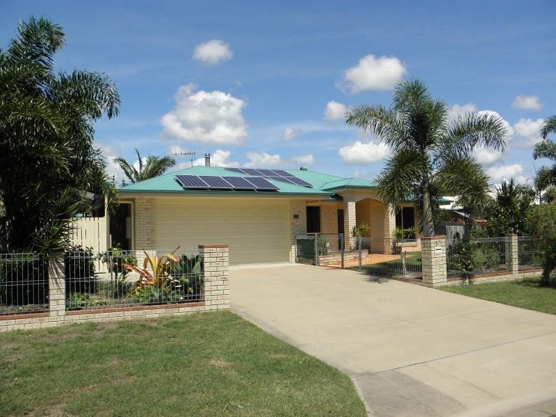 37 Acacia Street, Moore Park Beach QLD 4670