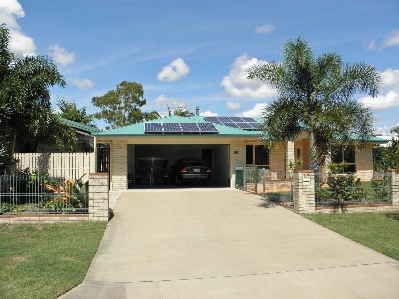 37 Acacia Street, Moore Park Beach QLD 4670