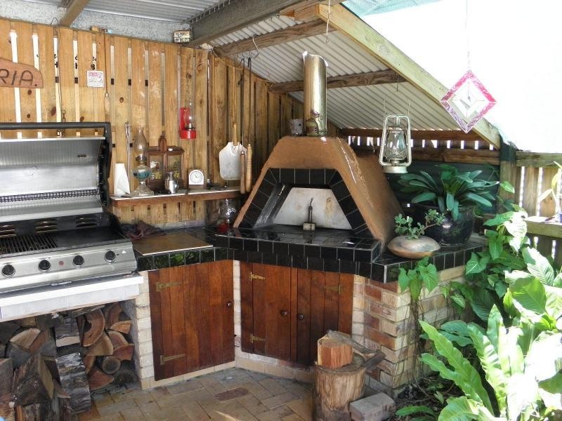 37 Acacia Street, Moore Park Beach QLD 4670