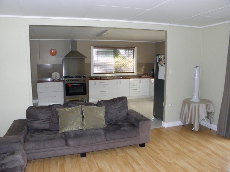 15 Palm Court, Moore Park Beach QLD 4670
