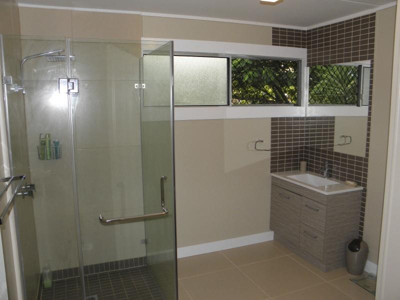 15 Palm Court, Moore Park Beach QLD 4670