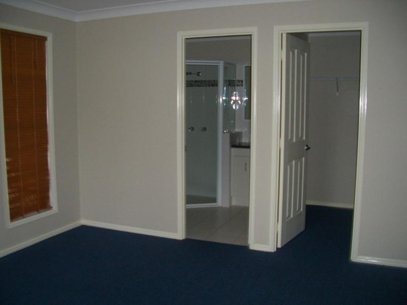 Moore Park Beach QLD 4670