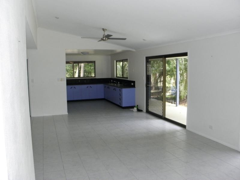 35 Plum Tree Crescent, Moore Park Beach QLD 4670