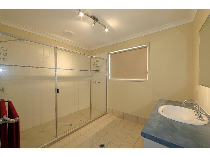 29 Kindt Street, Moore Park Beach QLD 4670