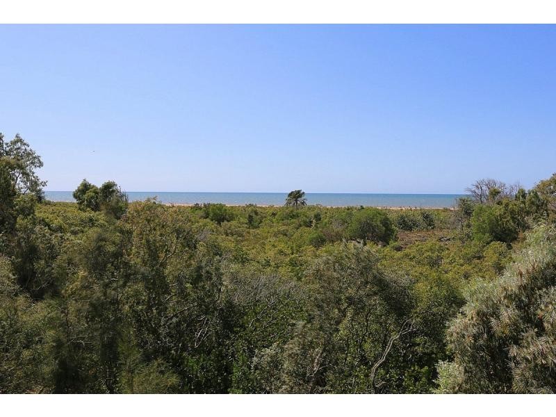 29 Kindt Street, Moore Park Beach QLD 4670