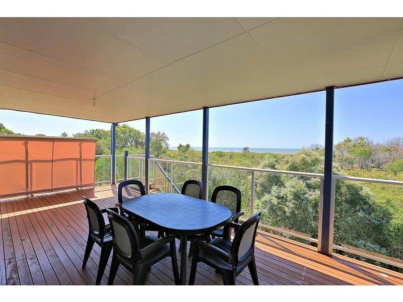 29 Kindt Street, Moore Park Beach QLD 4670