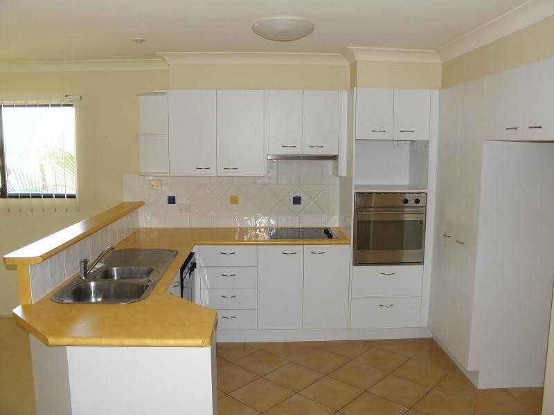 Moore Park Beach QLD 4670