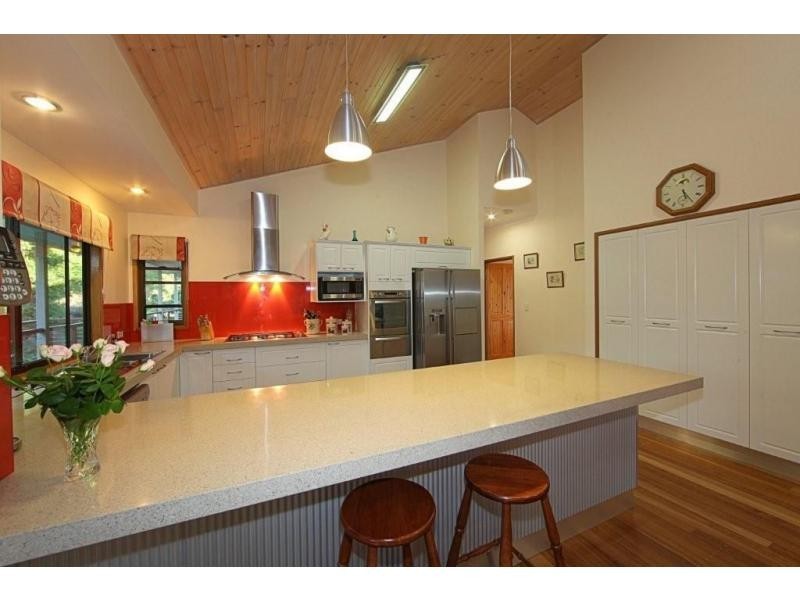 18 Kingfisher Crescent, Moore Park Beach QLD 4670